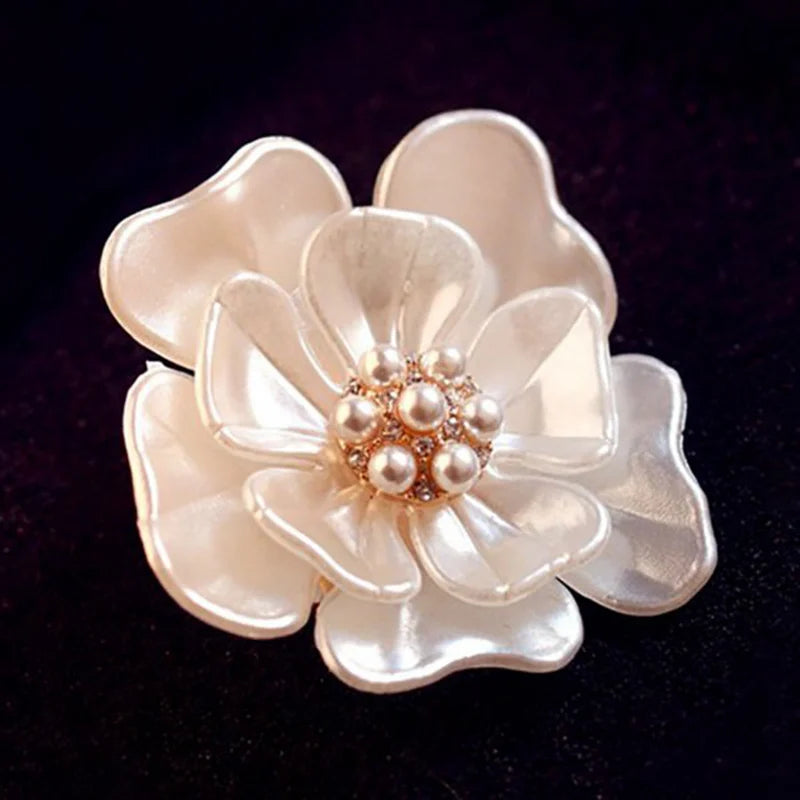 Elegant Flower Brooch