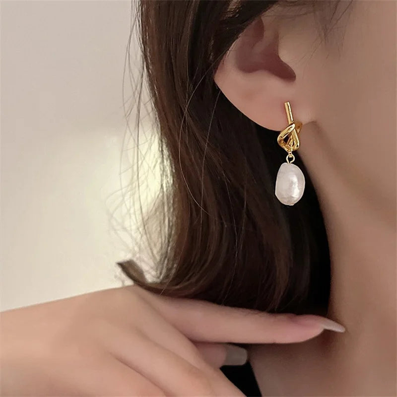 STL's Elegant Drop Earrings