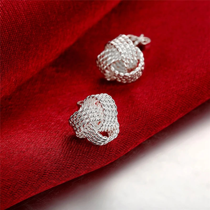 Soft Winding Stud Earrings