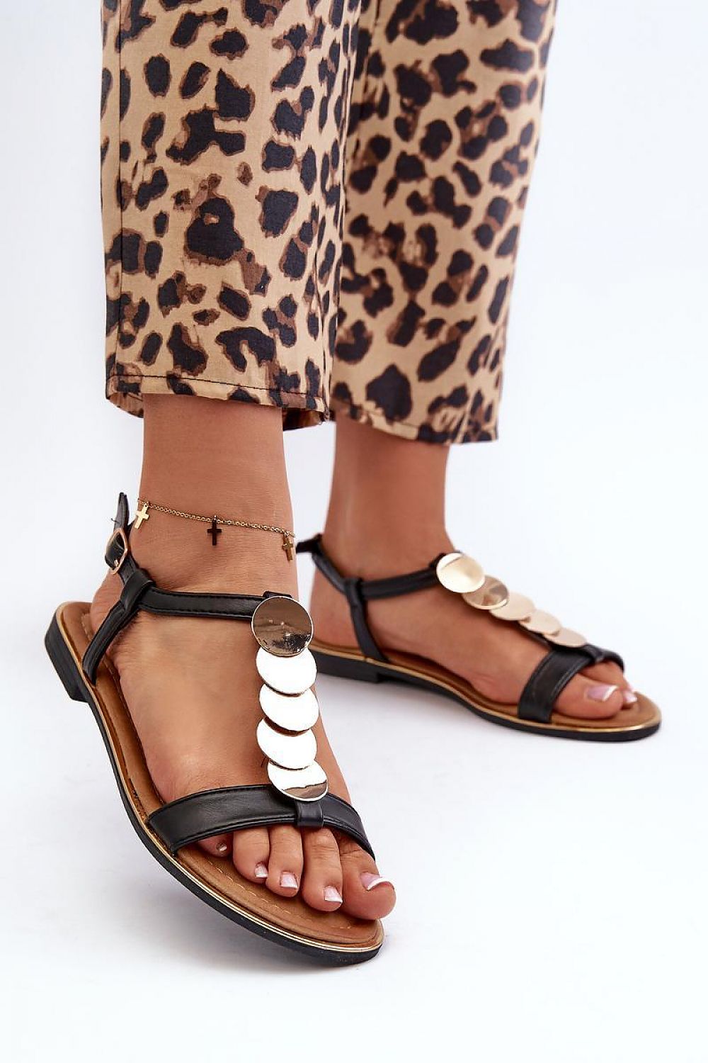 In-line Essential Sandals