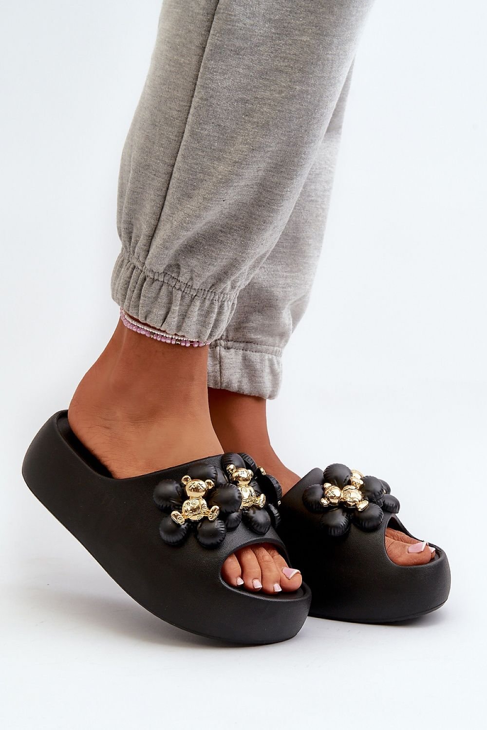 Comfort & Style Flip-flops