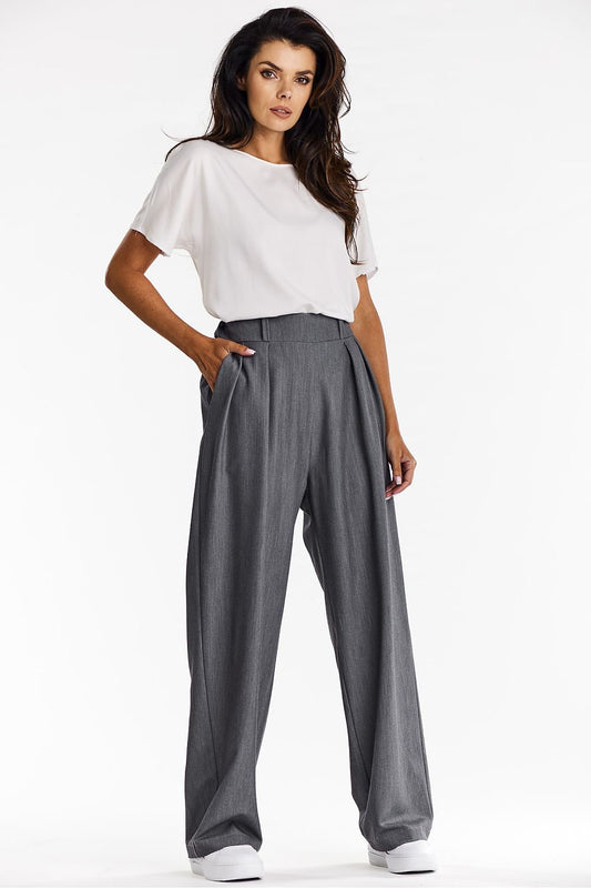 Women trousers model 201252 awama